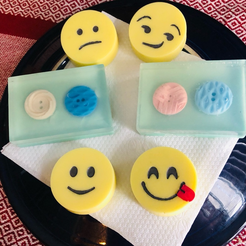 SOAP MOLD emojis - Picture 2 of 6